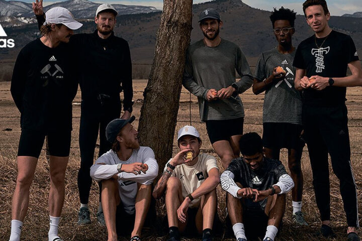 Adidas — магазин спортивной обуви и одежды — в ТРЦ Hyper House